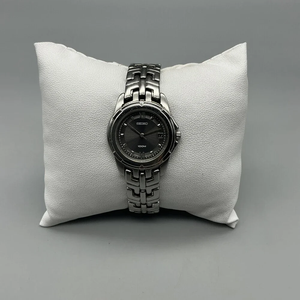 Seiko Womens Watch 24mm Gray Dial Stainless Date 7N82-0AM0 New Battery 6.25